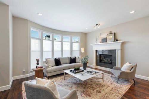 2035 29 Avenue Sw, Calgary, AB - Indoor Photo Showing Living Room With Fireplace