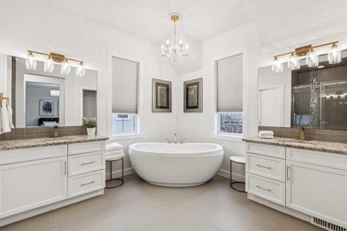 290 Mahogany Place Se, Calgary, AB - Indoor Photo Showing Bathroom