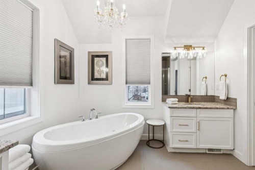 290 Mahogany Place Se, Calgary, AB - Indoor Photo Showing Bathroom