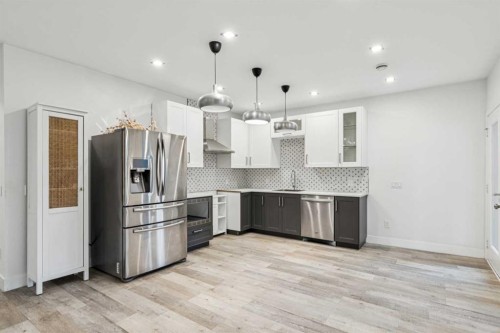 290 Mahogany Place Se, Calgary, AB - Indoor Photo Showing Kitchen With Upgraded Kitchen