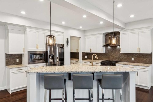 290 Mahogany Place Se, Calgary, AB - Indoor Photo Showing Kitchen With Upgraded Kitchen