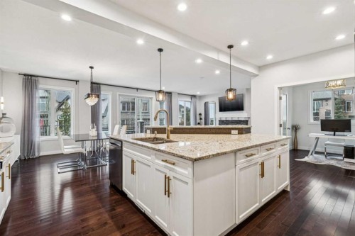 290 Mahogany Place Se, Calgary, AB - Indoor Photo Showing Kitchen With Double Sink With Upgraded Kitchen