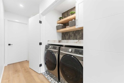 10327 Wapiti Drive Se, Calgary, AB - Indoor Photo Showing Laundry Room