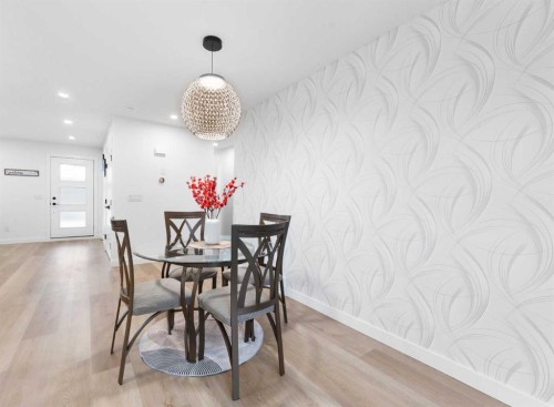 10327 Wapiti Drive Se, Calgary, AB - Indoor Photo Showing Dining Room