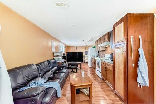 659 Maryvale Way Ne, Calgary, AB - Indoor Photo Showing Other Room