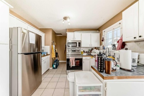 659 Maryvale Way Ne, Calgary, AB - Indoor Photo Showing Kitchen