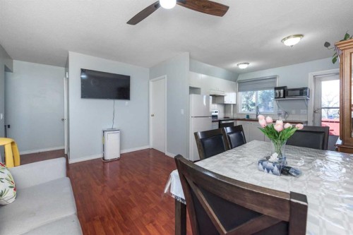 1209 52A Street Se, Calgary, AB - Indoor