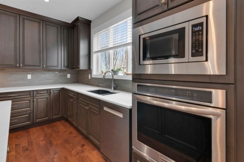 68 Westland Crescent Sw, Calgary, AB - Indoor Photo Showing Kitchen With Double Sink