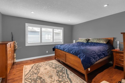 68 Westland Crescent Sw, Calgary, AB - Indoor Photo Showing Bedroom