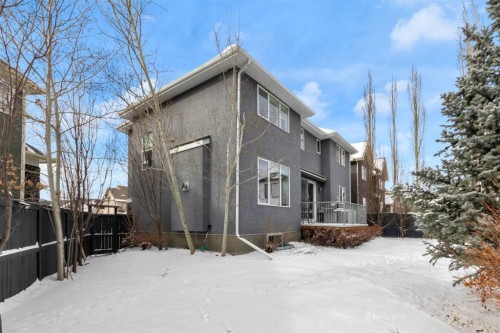 68 Westland Crescent Sw, Calgary, AB - Outdoor