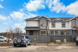 1801 Signal Hill Green SW Calgary, AB T3H 2Y4