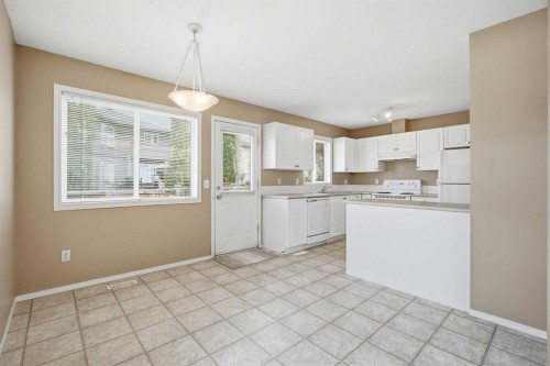 5 Citadel Point Nw, Calgary, AB 