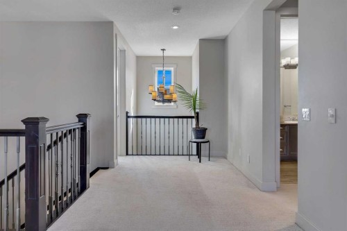 9318 14 Avenue Sw, Calgary, AB - Indoor Photo Showing Other Room