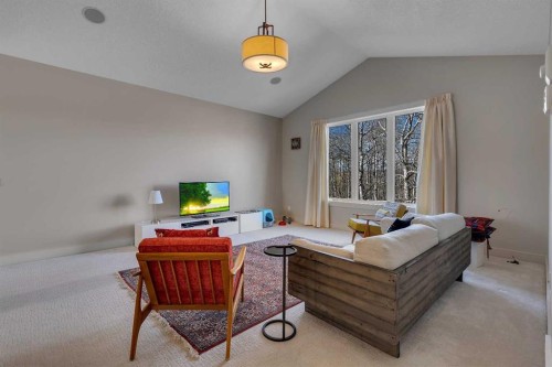 9318 14 Avenue Sw, Calgary, AB - Indoor