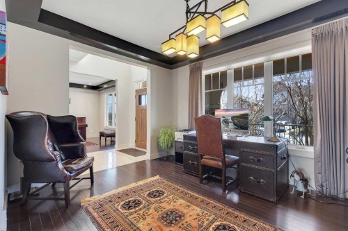 9318 14 Avenue Sw, Calgary, AB - Indoor