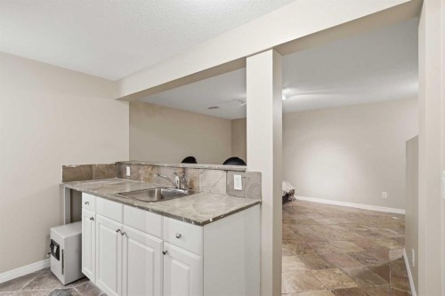 37-6020 Temple Drive Ne, Calgary, AB - Indoor