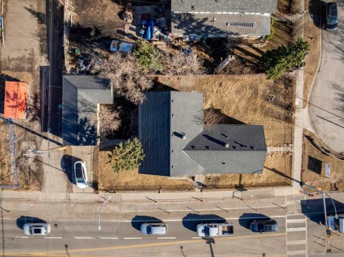 1302 11 Avenue Se, Calgary, AB - Outdoor