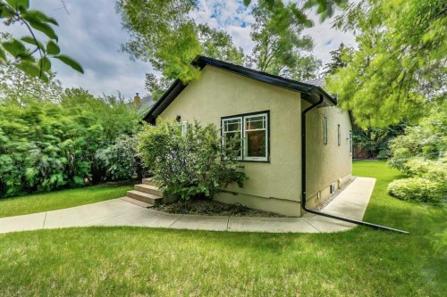 409 12 Avenue Nw, Calgary, AB - Outdoor