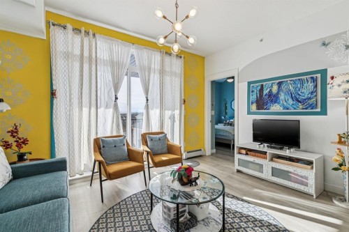 4404-200 Seton Circle Se, Calgary, AB - Indoor Photo Showing Living Room