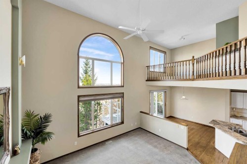 271 Edgebrook Park Nw, Calgary, AB - Indoor Photo Showing Other Room