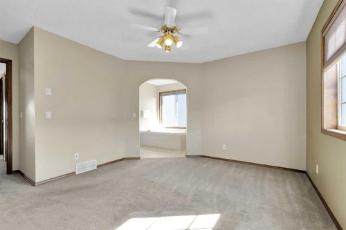 271 Edgebrook Park Nw, Calgary, AB - Indoor Photo Showing Other Room