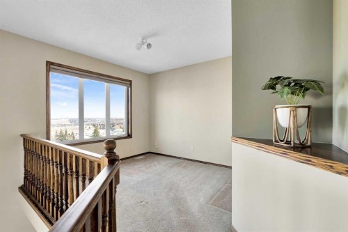 271 Edgebrook Park Nw, Calgary, AB - Indoor Photo Showing Other Room
