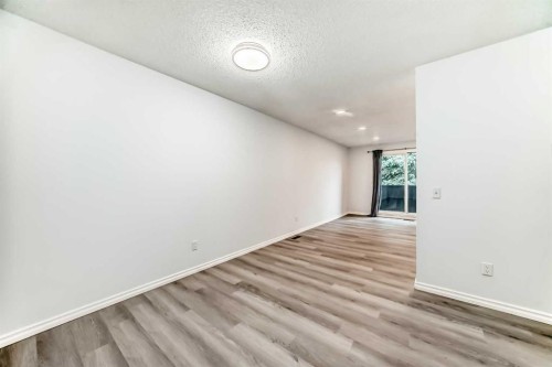 81 Bearberry Close Nw, Calgary, AB - Indoor Photo Showing Other Room