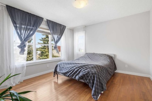 223 Copperfield Green, Calgary, AB - Indoor Photo Showing Bedroom