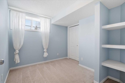 223 Copperfield Green, Calgary, AB - Indoor Photo Showing Other Room
