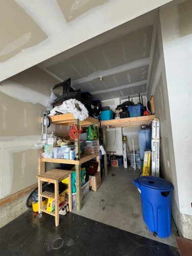 1091 Brightoncrest Green Se, Calgary, AB - Indoor Photo Showing Garage