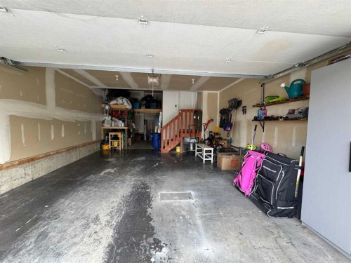 1091 Brightoncrest Green Se, Calgary, AB - Indoor Photo Showing Garage