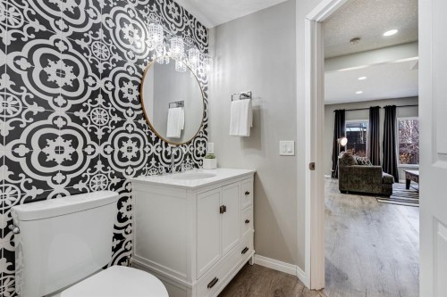 117 Mahogany Place Se, Calgary, AB - Indoor Photo Showing Bathroom