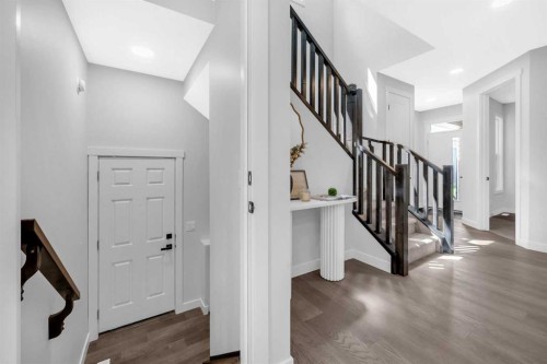 55 Amblehurst Link Nw, Calgary, AB - Indoor Photo Showing Other Room