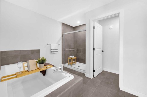 55 Amblehurst Link Nw, Calgary, AB - Indoor Photo Showing Bathroom