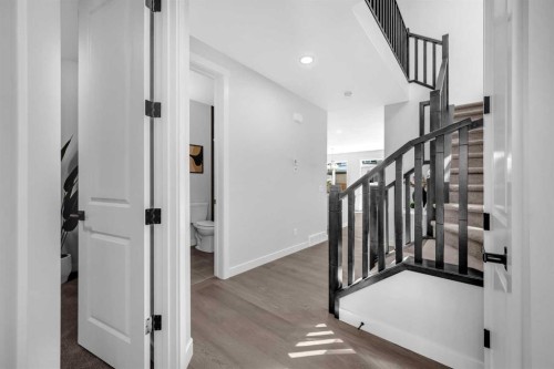 55 Amblehurst Link Nw, Calgary, AB - Indoor Photo Showing Other Room