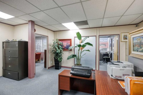 104-2003 14 Street Nw, Calgary, AB 