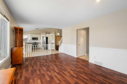 103 Riverside Way Se, Calgary, AB - Indoor