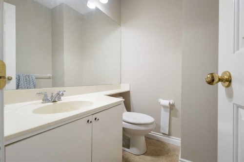 103 Riverside Way Se, Calgary, AB - Indoor Photo Showing Bathroom