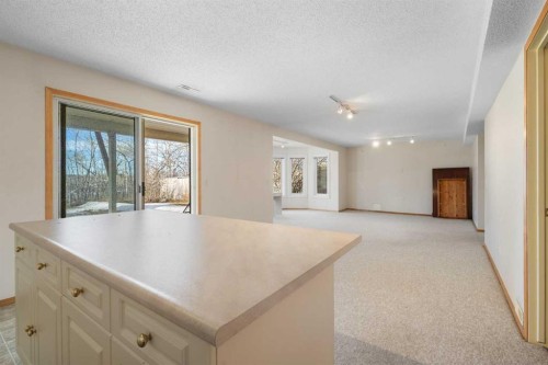 103 Riverside Way Se, Calgary, AB - Indoor