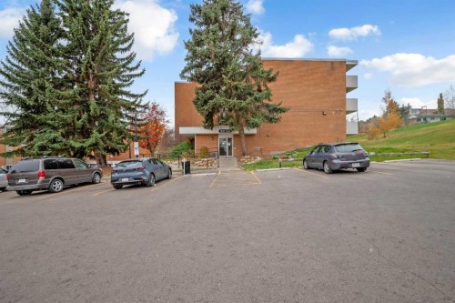 451-1620 8 Avenue NW Calgary, AB T2N 1C4