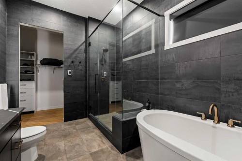 68 Cranbrook Cape Se, Calgary, AB 