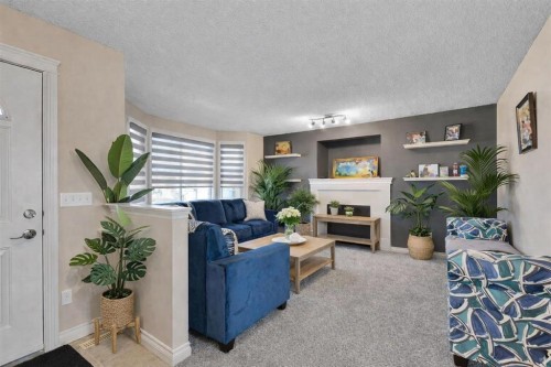 83 Luxstone Crescent Sw, Airdrie, AB - Indoor