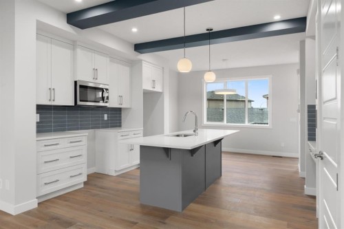 37 Sora Gate Se, Calgary, AB - Indoor Photo Showing Kitchen With Upgraded Kitchen