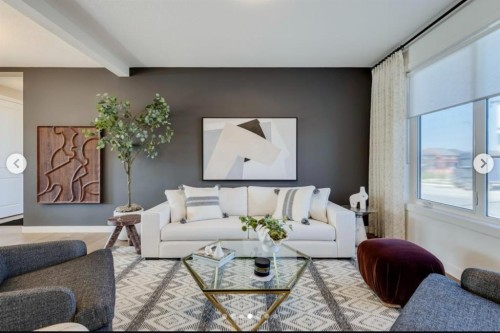 81 Sora Gate Se, Calgary, AB - Indoor Photo Showing Living Room