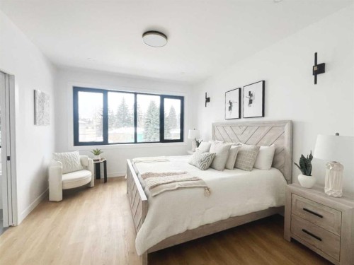 2107 Victoria Crescent Nw, Calgary, AB - Indoor Photo Showing Bedroom