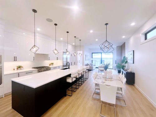 2107 Victoria Crescent Nw, Calgary, AB - Indoor Photo Showing Kitchen With Upgraded Kitchen