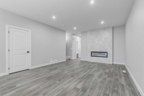 197 Bridgeport Gate, Chestermere, AB - Indoor Photo Showing Other Room