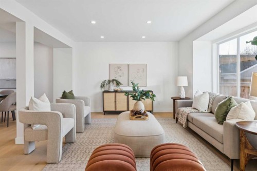 4547 Passchendaele Road Sw, Calgary, AB - Indoor Photo Showing Living Room