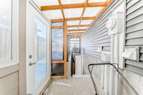 201 Aspenmere Way, Chestermere, AB - Indoor Photo Showing Other Room