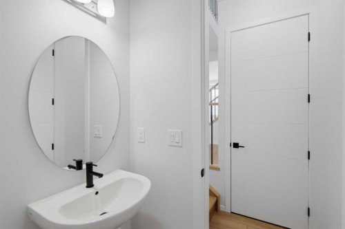 119 Carrington Circle Nw, Calgary, AB - Indoor Photo Showing Bathroom